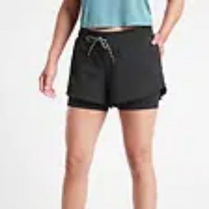 Athleta Trekkie Crest 2 in 1 Shortie